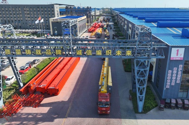 震撼！這條“長(zhǎng)長(zhǎng)長(zhǎng)長(zhǎng)龍”氣勢(shì)如虹，今天的熱搜預(yù)定了